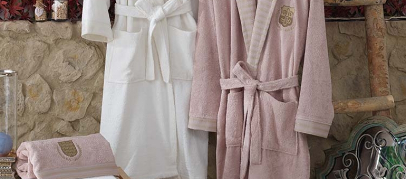 What Is Bathrobe